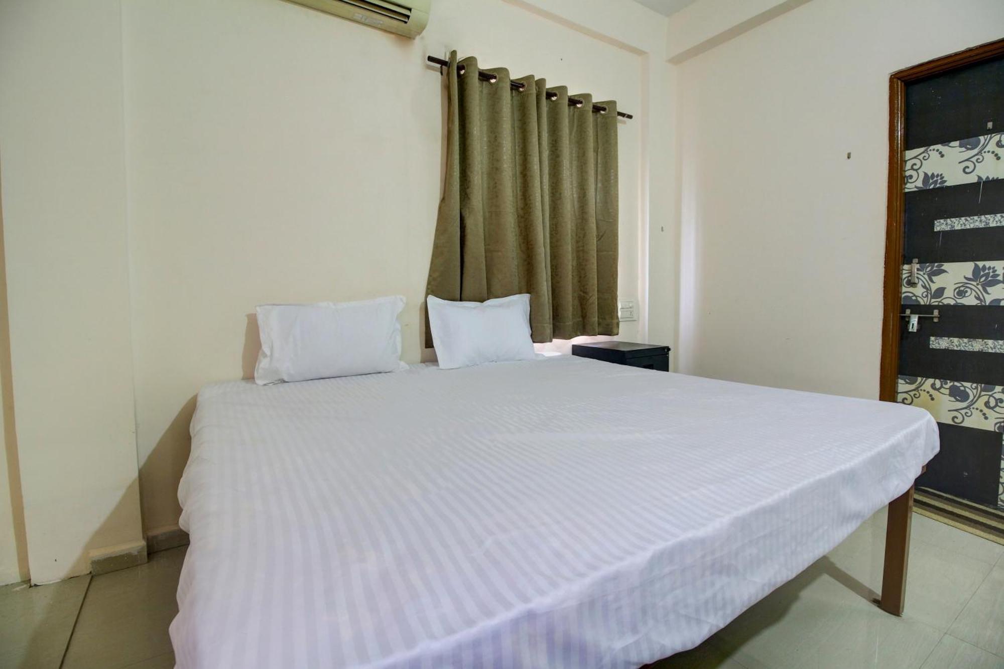 Hotel O Elite Inn Koradi Buitenkant foto