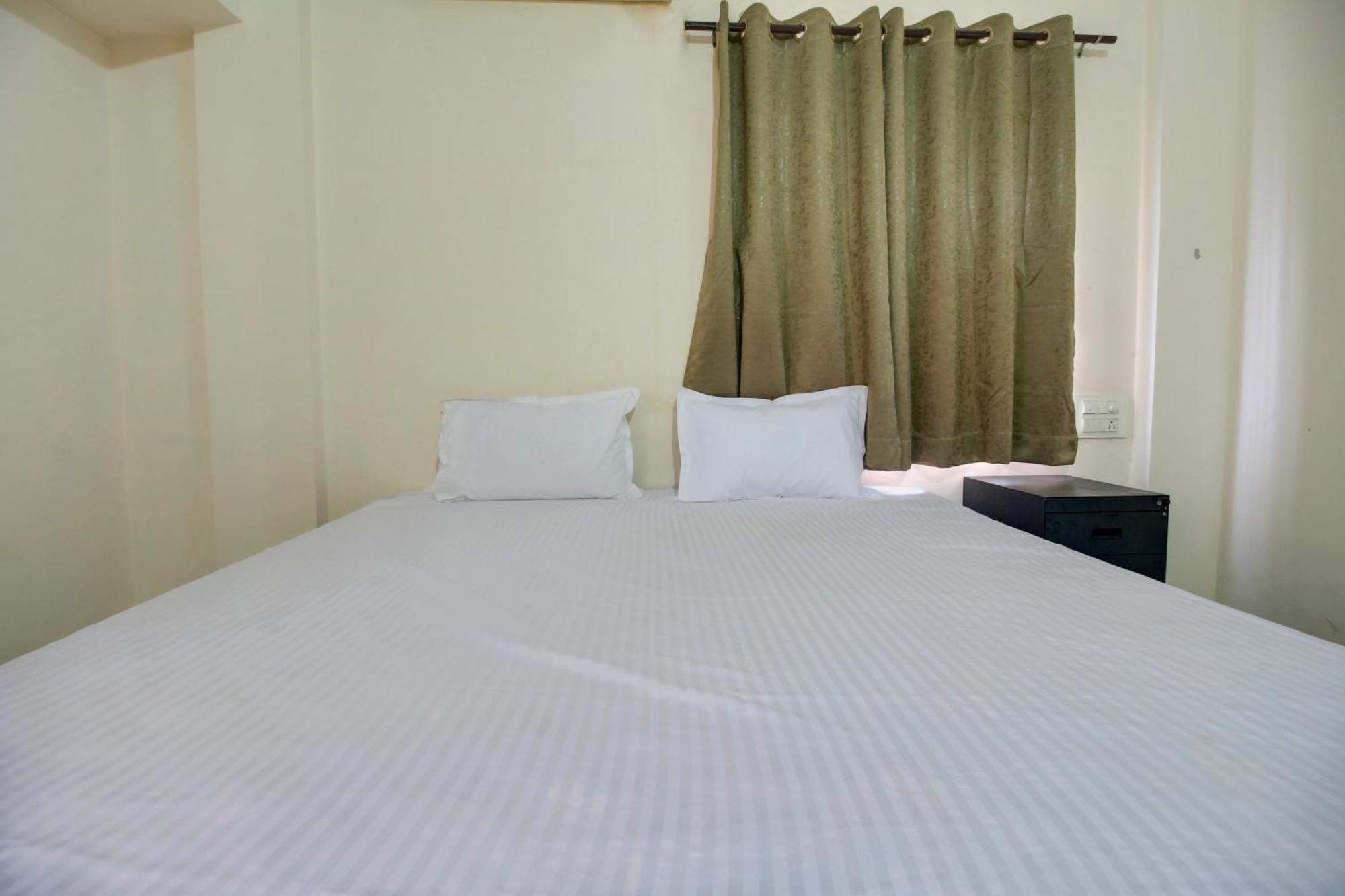Hotel O Elite Inn Koradi Buitenkant foto